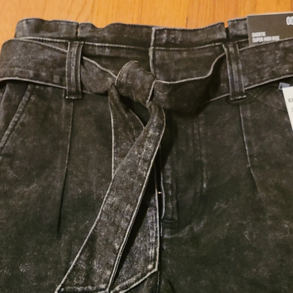 00 Super High Rise Black Jean Shortie from Express - Picture 4 of 4